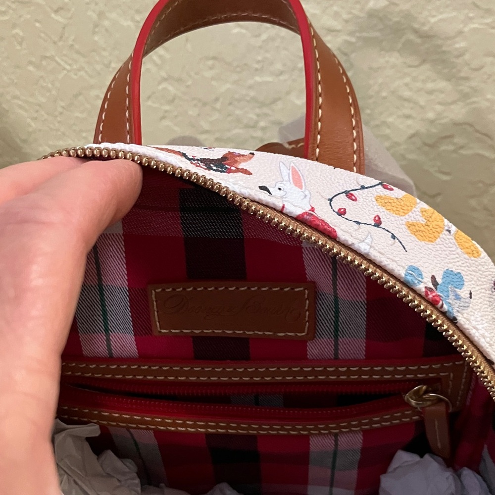 Disney Dooney & Bourke Santa Dogs Backpack style handbag - Picture 4 of 5
